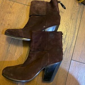 Rag & Bone Booties New York Suede sz 36 (5.5-6)
Burgundy color